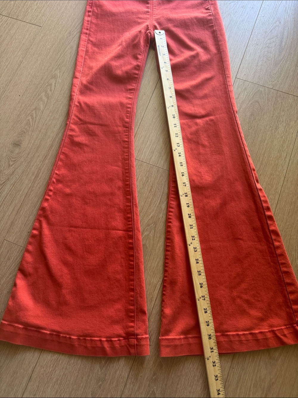 Free People We The Free Pull-On Flare Jeans Coral Red Orange Size 24 - Picture 14 of 14